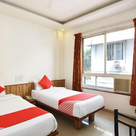 Oyo 24197 Saptaruchi Hotel Pimpri-Chinchwad Exterior foto